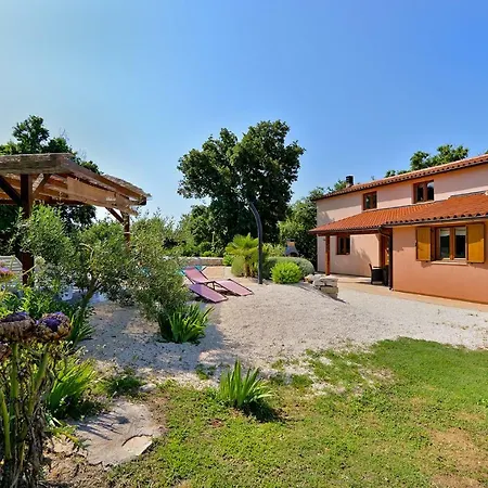 1926 Holiday home Liznjan